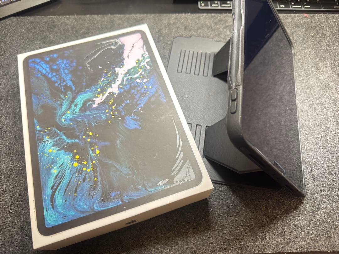 美品 iPad Pro 11インチ1TB＋ZUGUケース