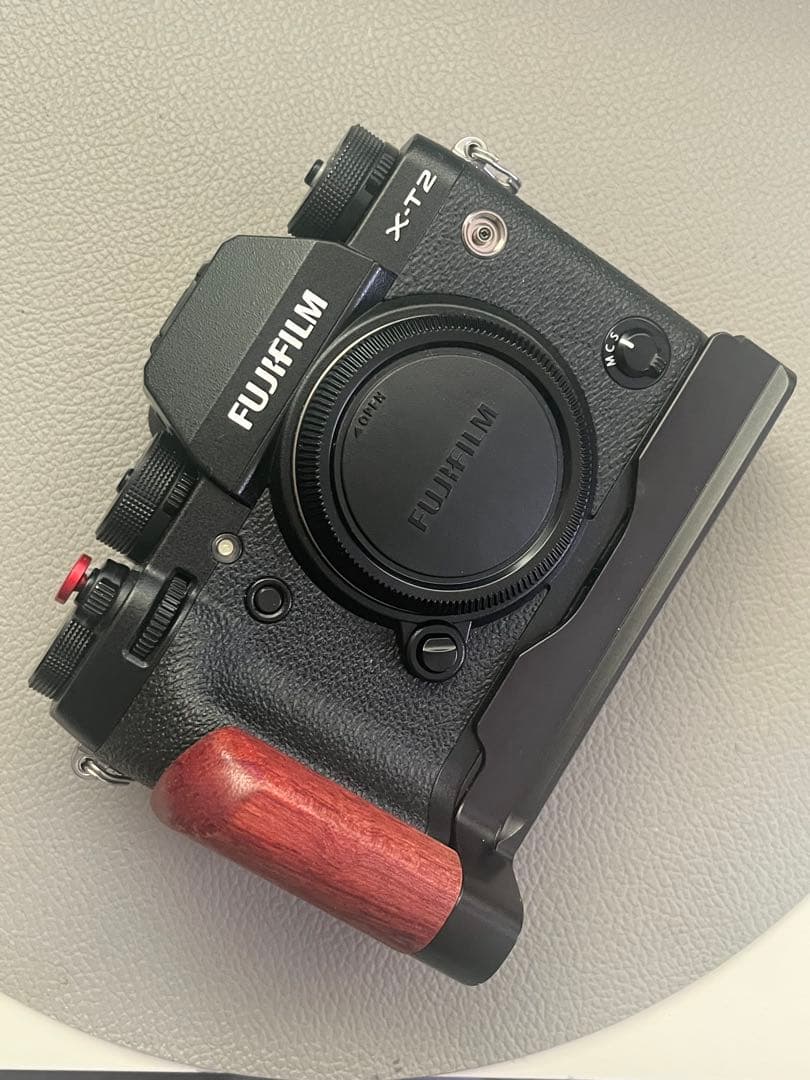 Fujifilm X-T2 ❗️木製グリップ付き‼️ バッテリーグリップ付き‼️