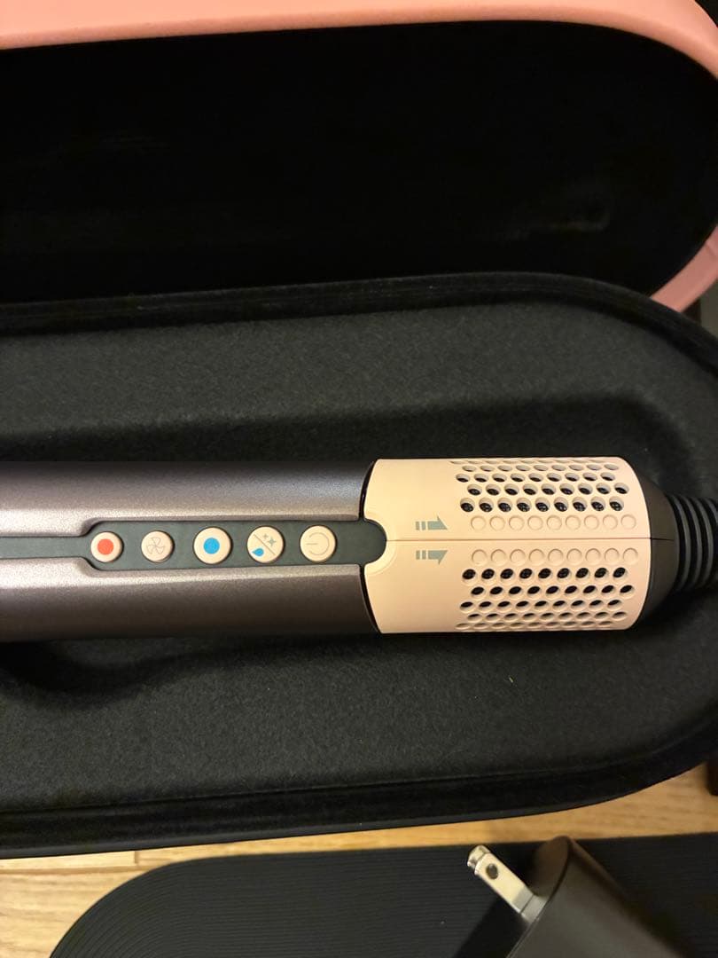 ダイソン　ストレイトナー　ジャスパープラム限定色 HT01