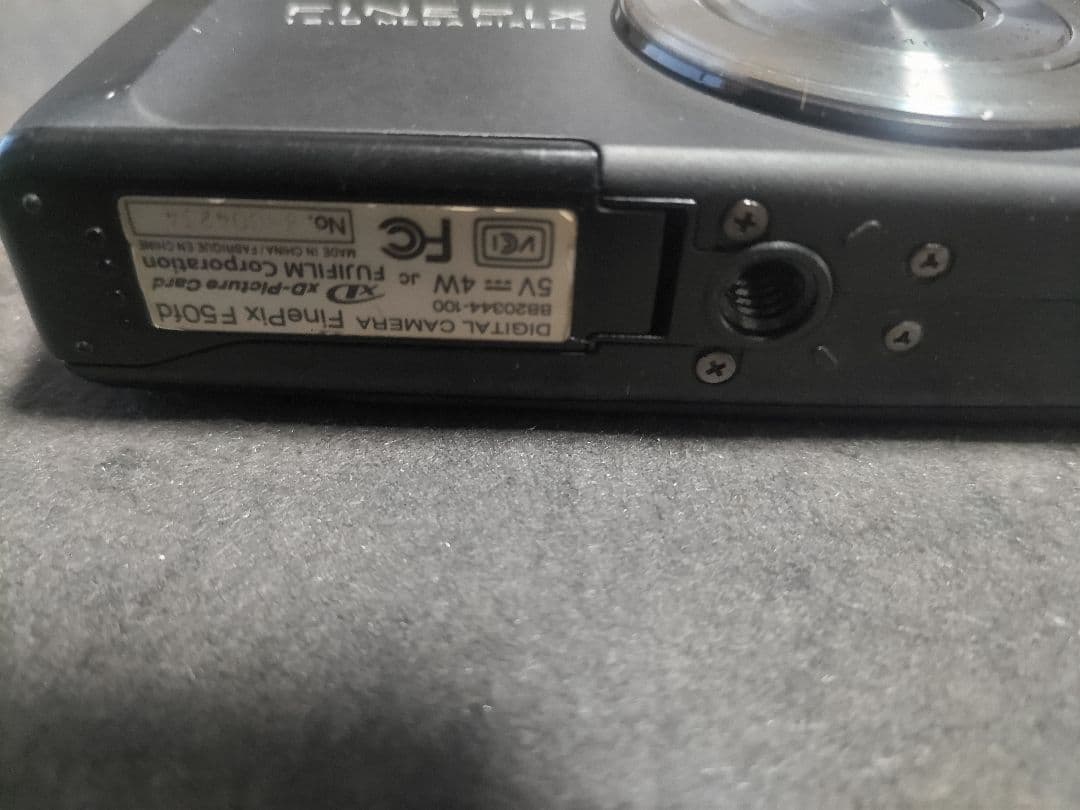 FUJIFILM　Fine Pix F50fd　ジャンク