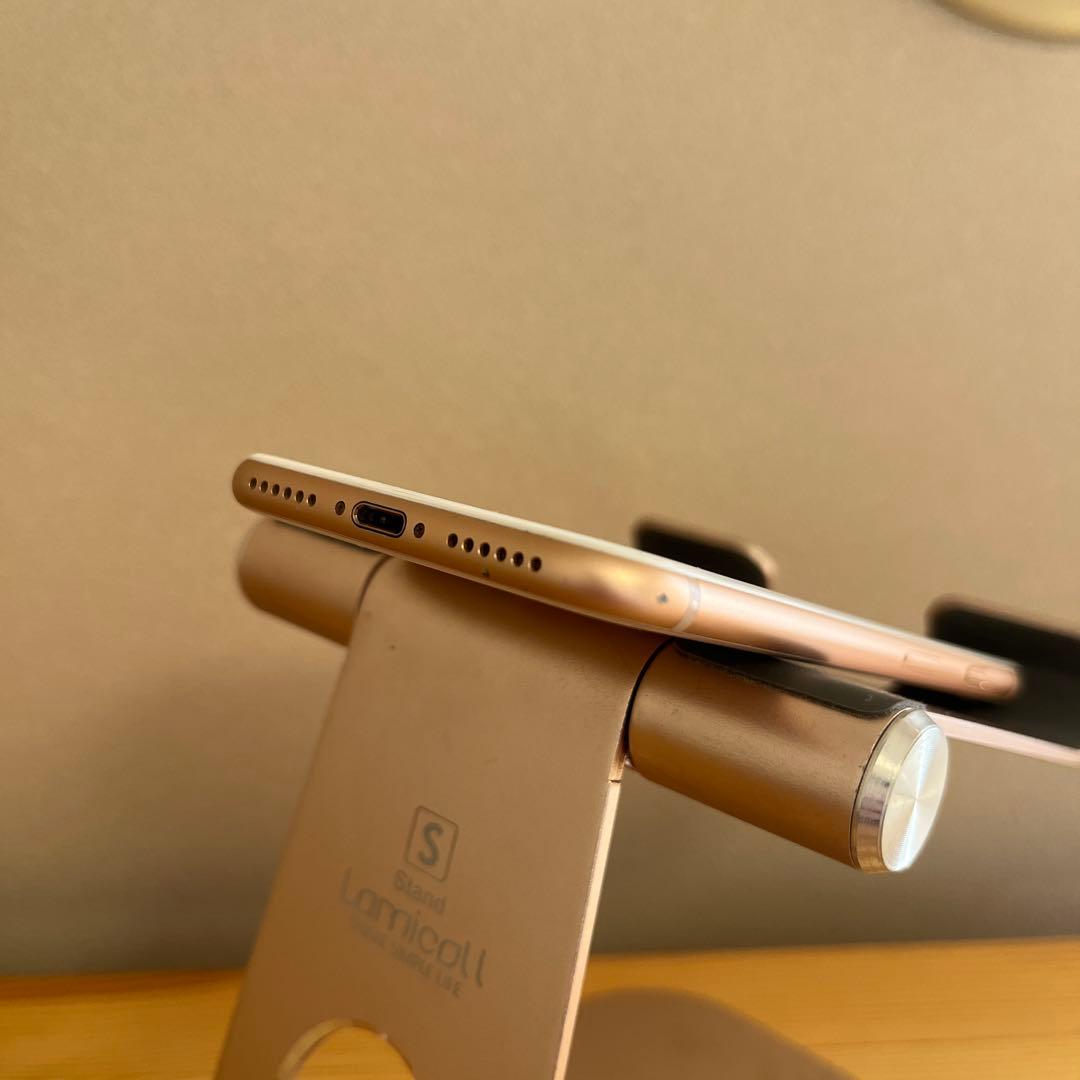 バッテリー新品100%！iPhone8 64GB ゴールド