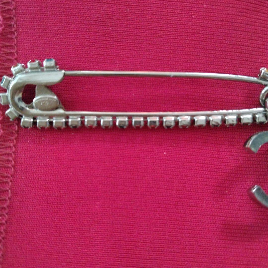 CHANEL CCロゴ ピンブローチ マルチカラー