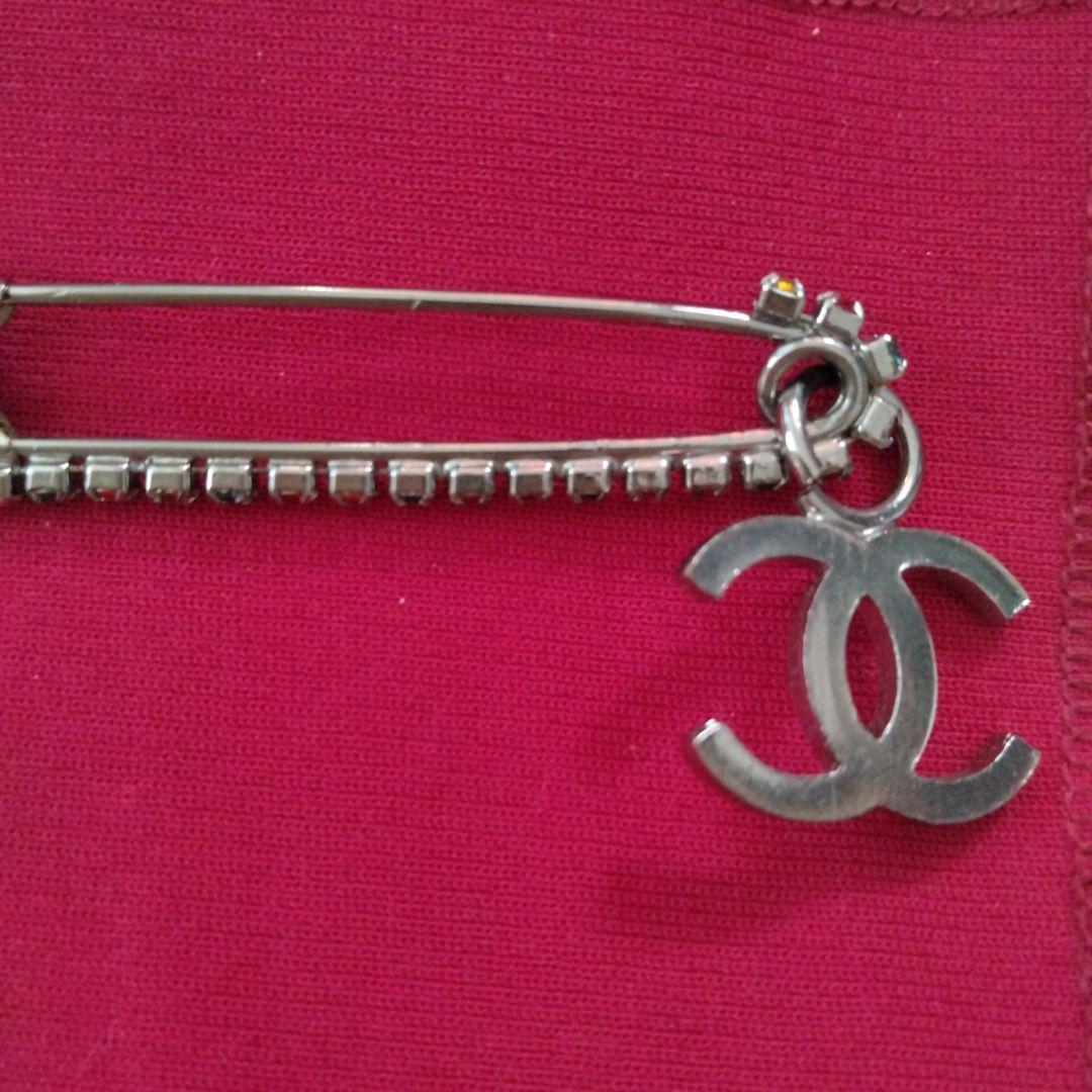CHANEL CCロゴ ピンブローチ マルチカラー