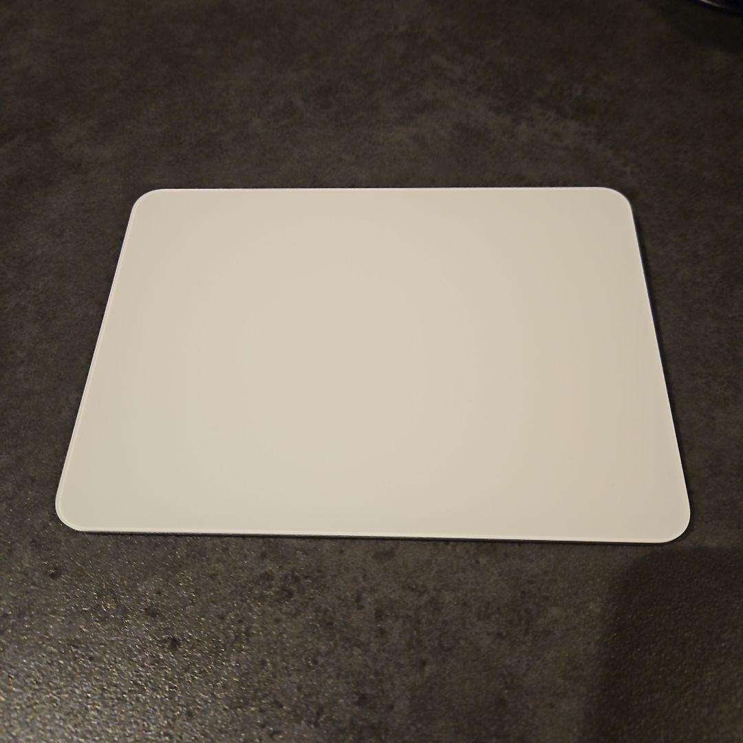 Apple Magic Trackpad + 充電ケーブル