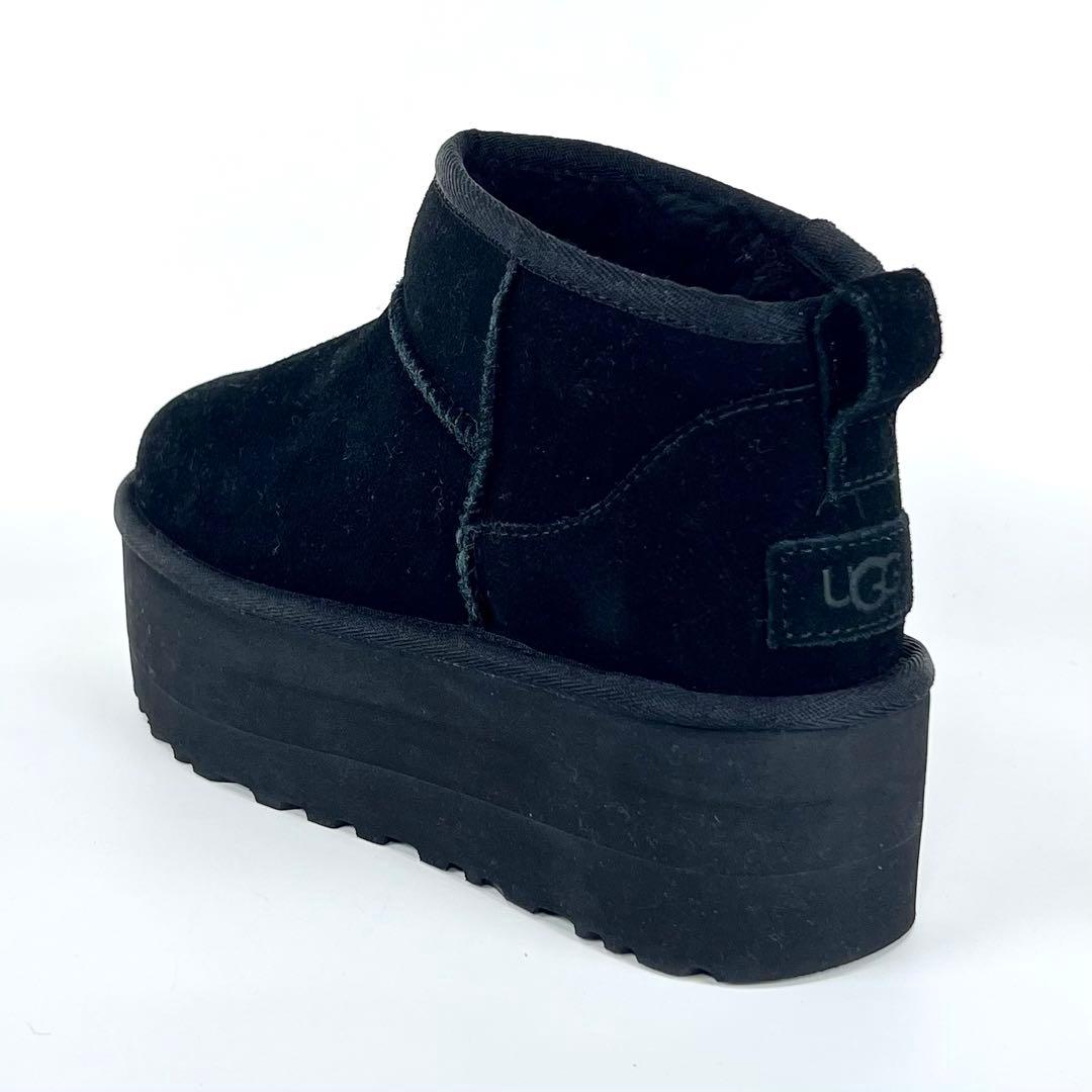 【新品未使用】UGG ULTRA MINI PLATFORM ブーツ 黒24.0