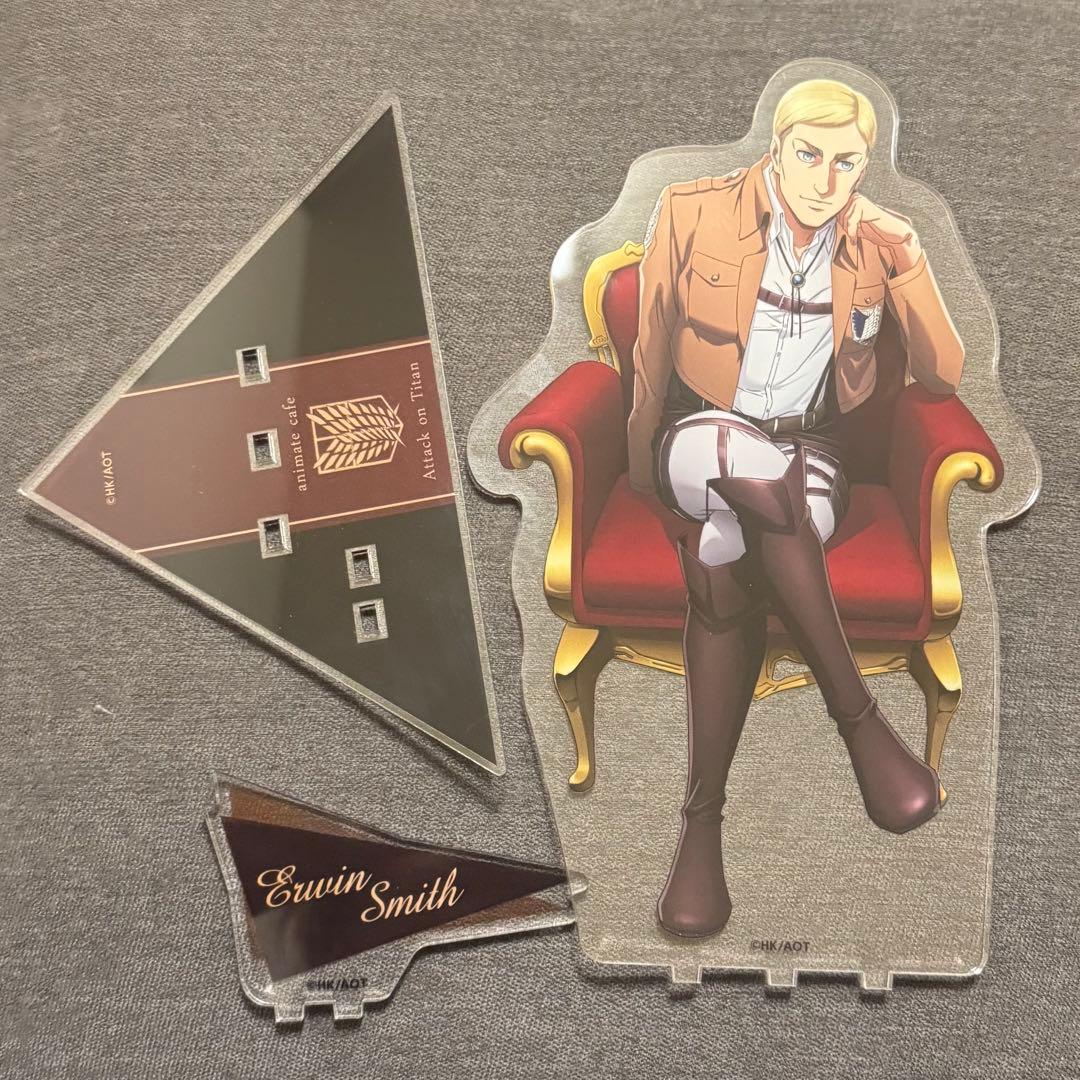 進撃の巨人 エルヴィン アニメイトカフェ 超大型 アクスタ アクリルスタンド