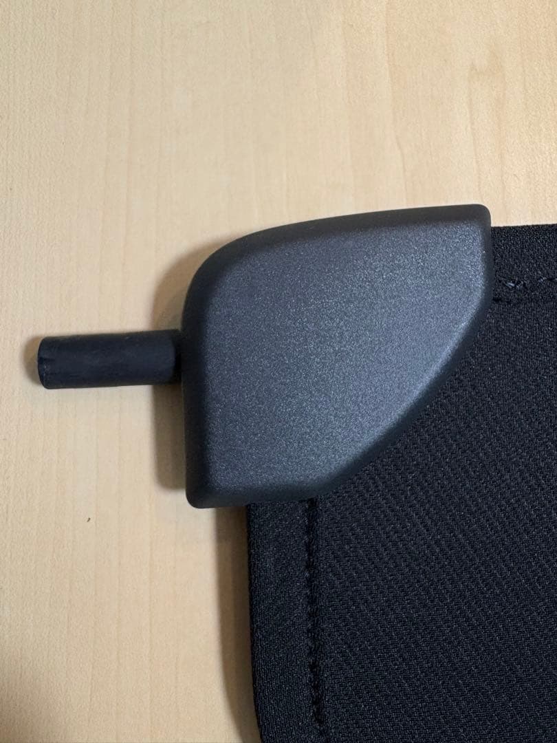 トヨタ　プリウス60 純正トノカバー