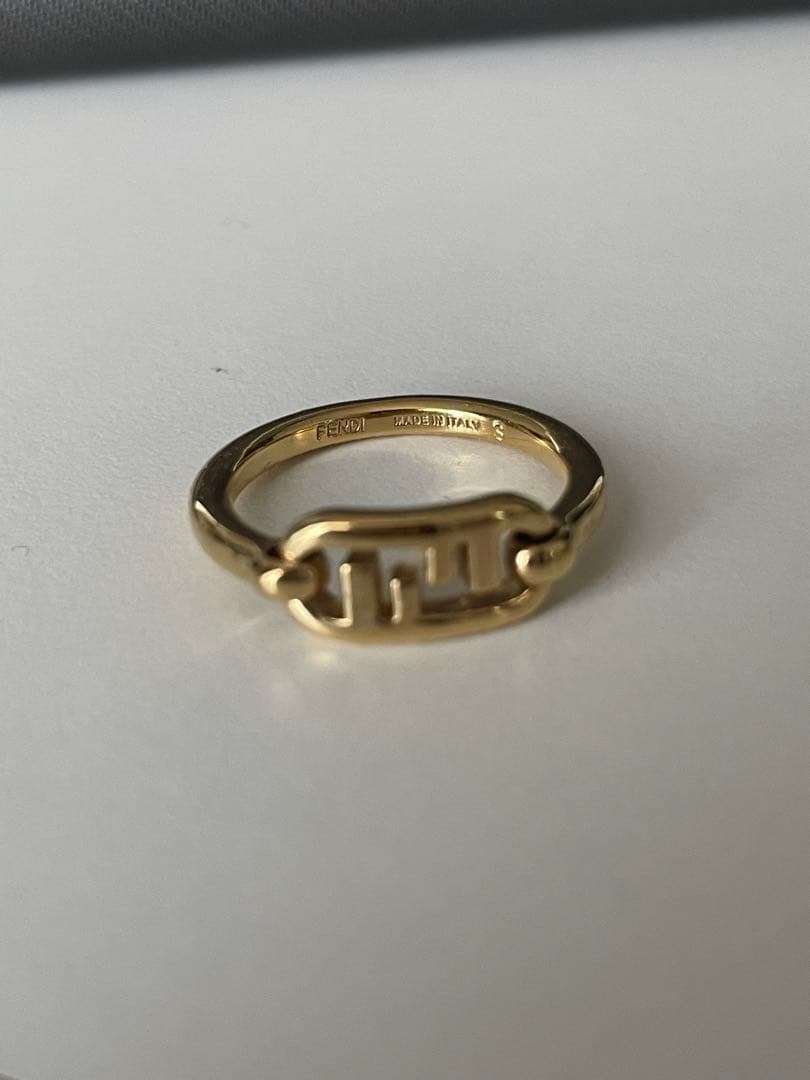 サ**様 FENDIゴールド ロゴデザインリング