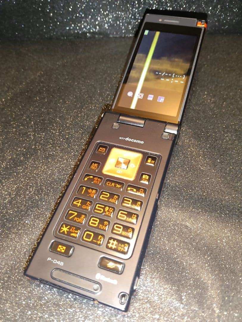 ガラケー docomo P-04B 折りたたみ携帯電話 パナソニック オレンジ