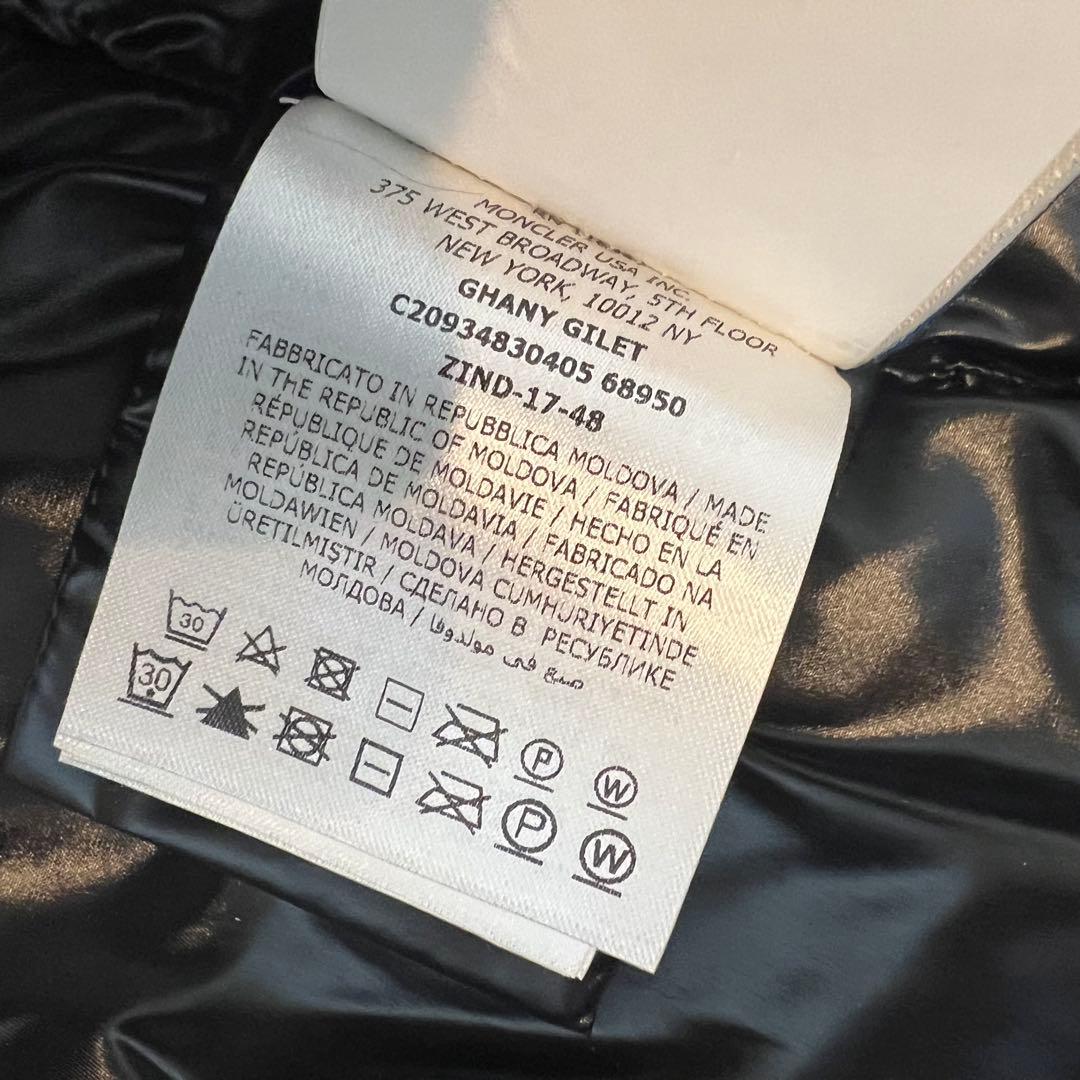 Moncler 黒 ダウンベスト