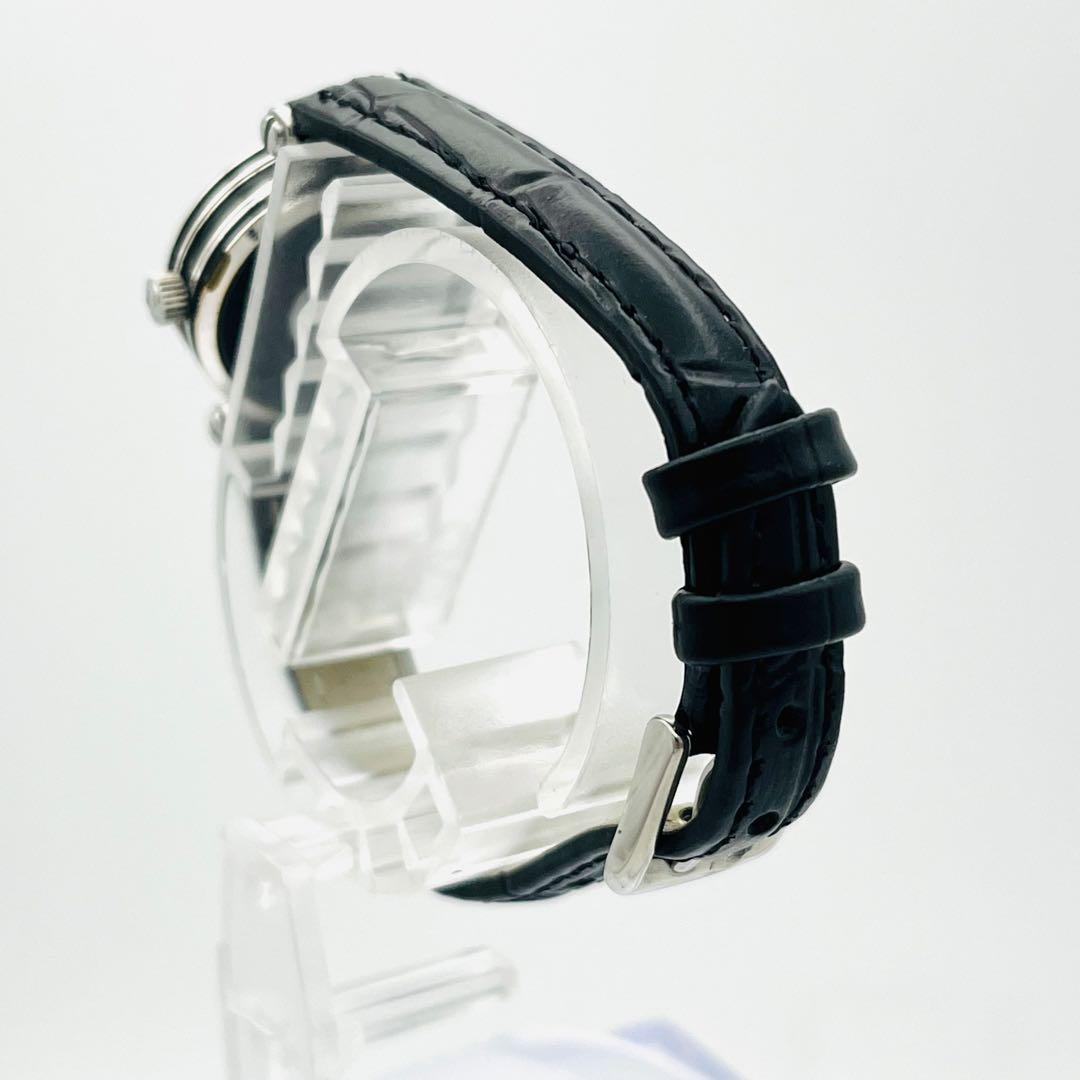 GUCCI ホワイト文字盤 ブラック革ベルト レディース時計