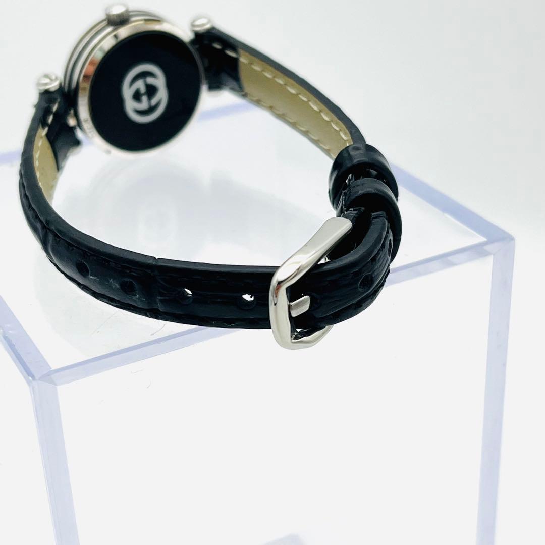 GUCCI ホワイト文字盤 ブラック革ベルト レディース時計