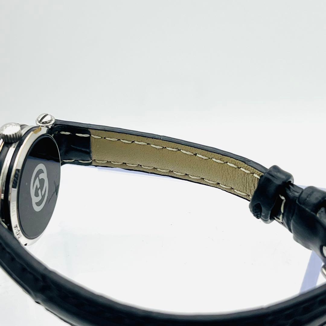 GUCCI ホワイト文字盤 ブラック革ベルト レディース時計