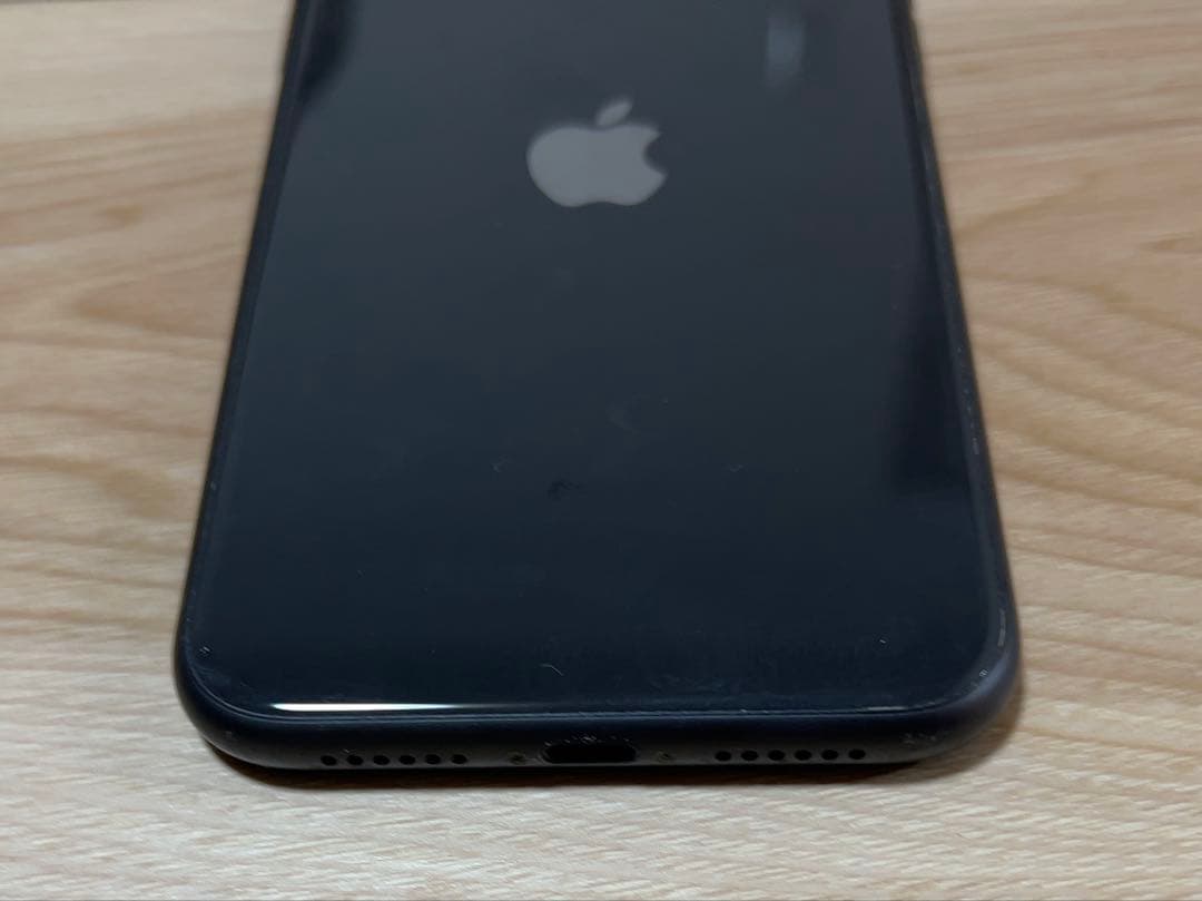 Apple iPhone 11 ブラック(液漏れあり)