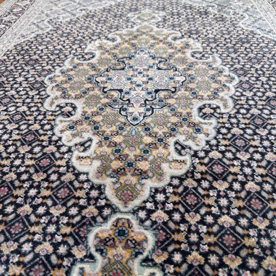 ペルシャ絨毯 アンティーク・タブリーズ製 105×150cm