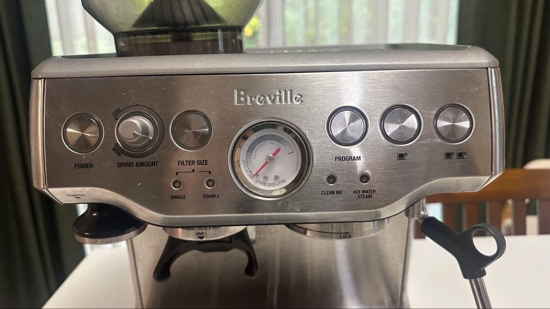 イタリア　【変圧器とグラインダー付き】Breville Barista