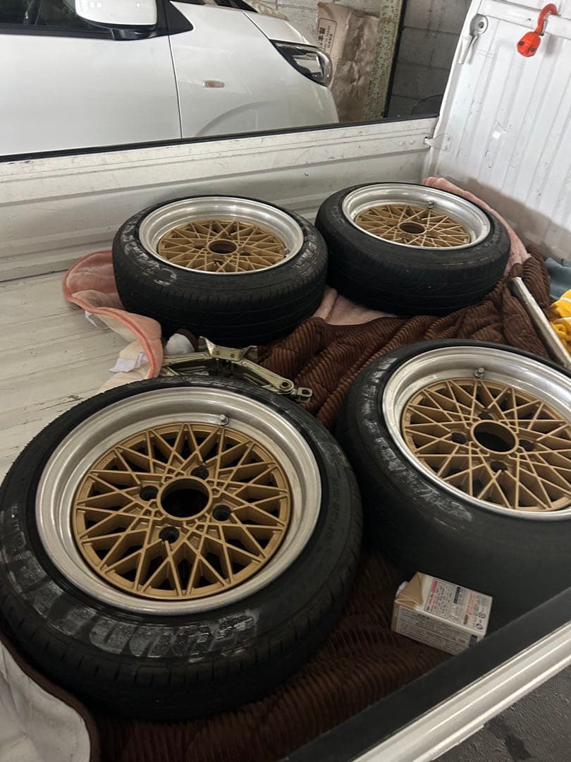 114.3 ４穴 メッシュホイール タイヤ付き