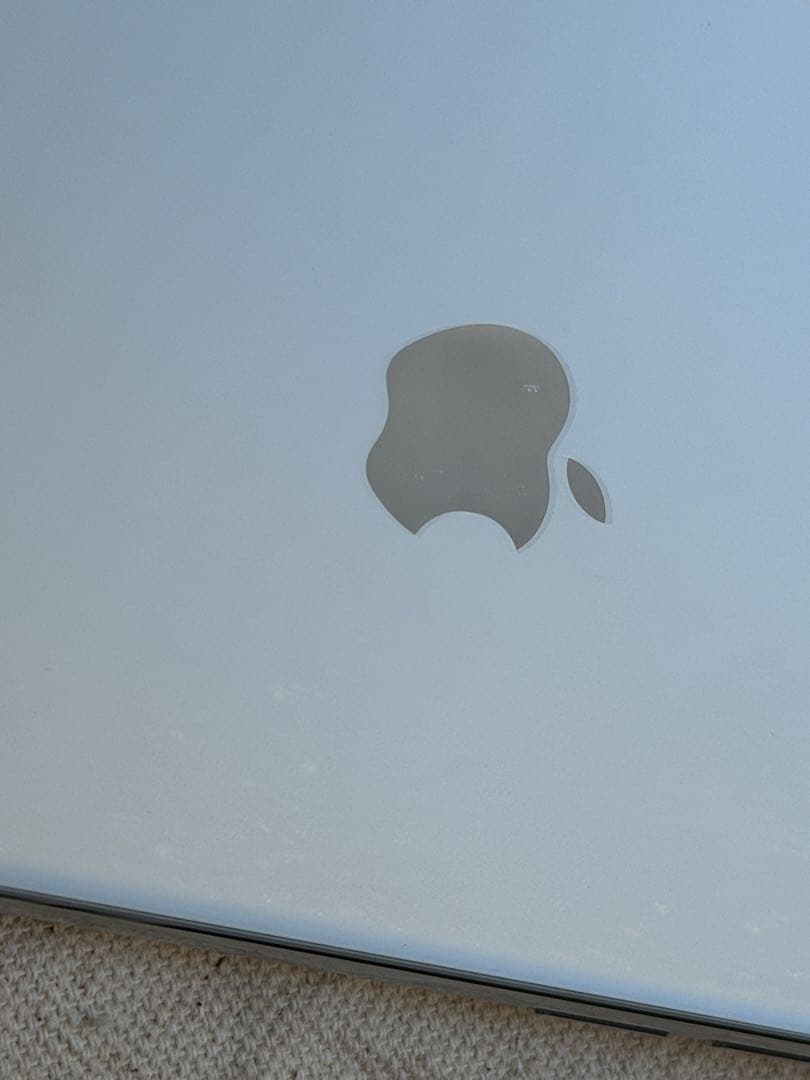 美品　iPhone11pro シルバー　256GB SIMフリー