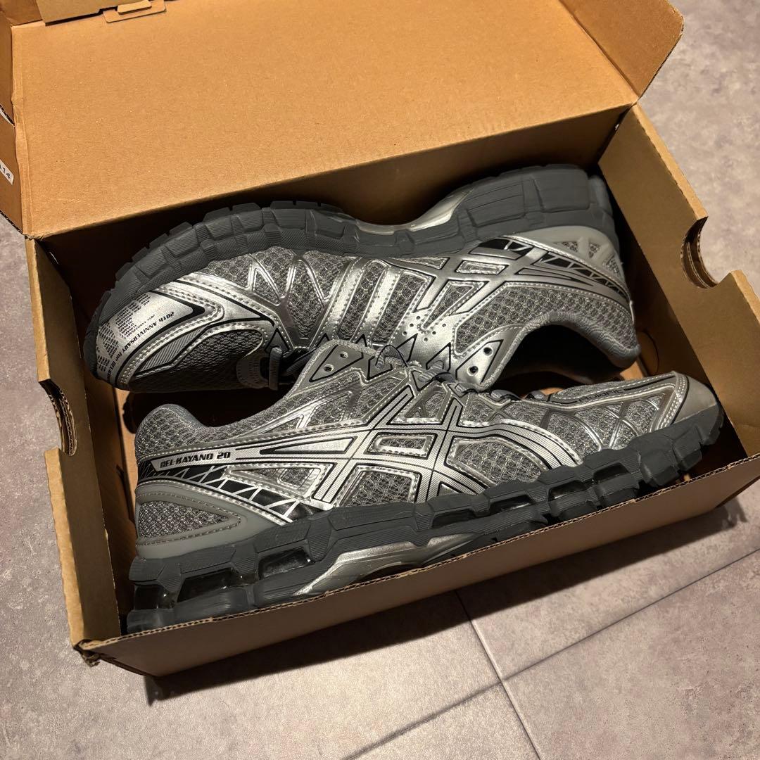 靴 ASICS Gel-Kayano 20 GRAVEL/ SILVER