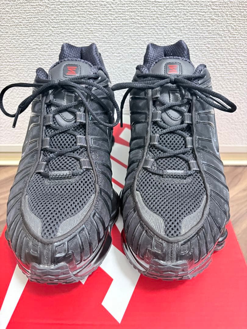 Nike Shox TLブラック スニーカー