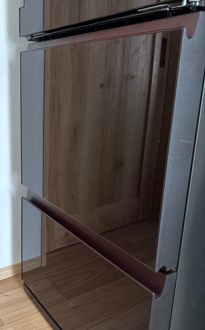 SHARP 冷凍冷蔵庫　2018年製　プラズマクラスターレッド