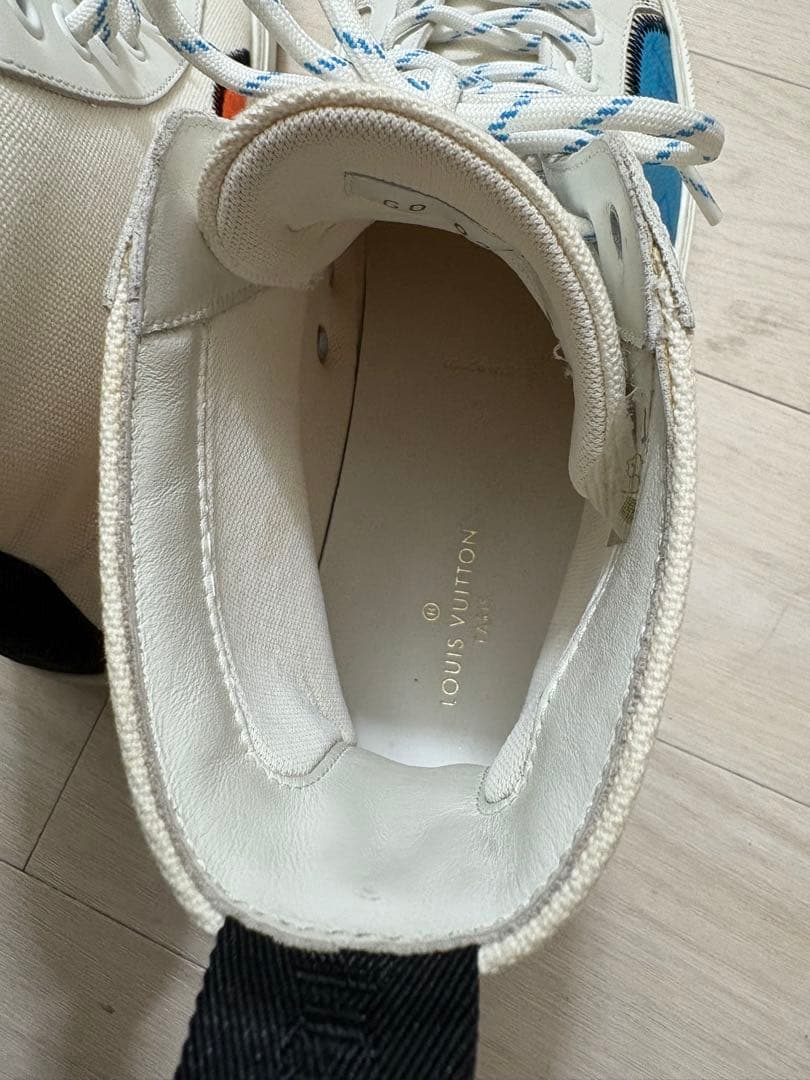 LOUIS VUITTONタトゥーラインハイカット スニーカー