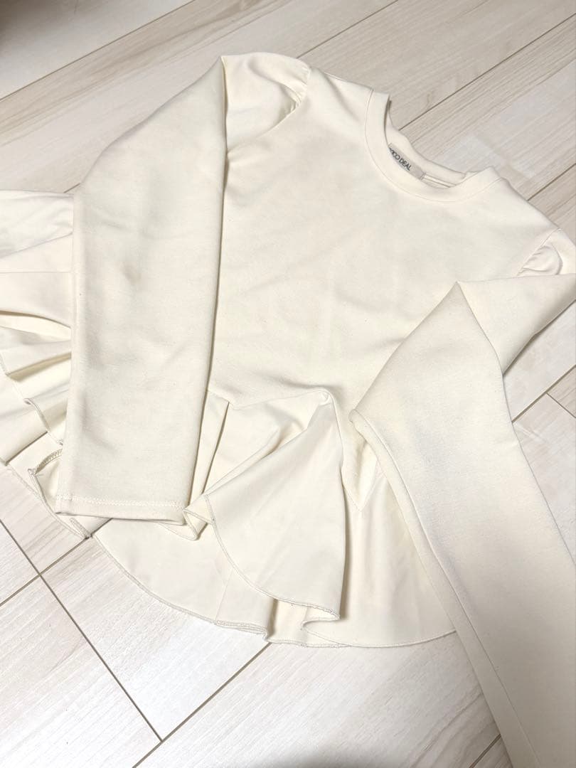 ♡完売商品♡ COCO DEAL アシメペプラムブラウス　アイボリー