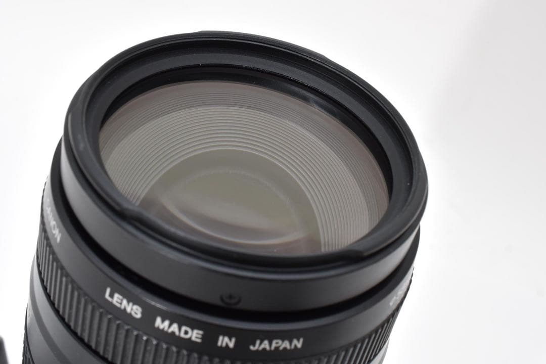 デジタルカメラ Canon EOS 6D Mark II /Canon EF 75-300mm