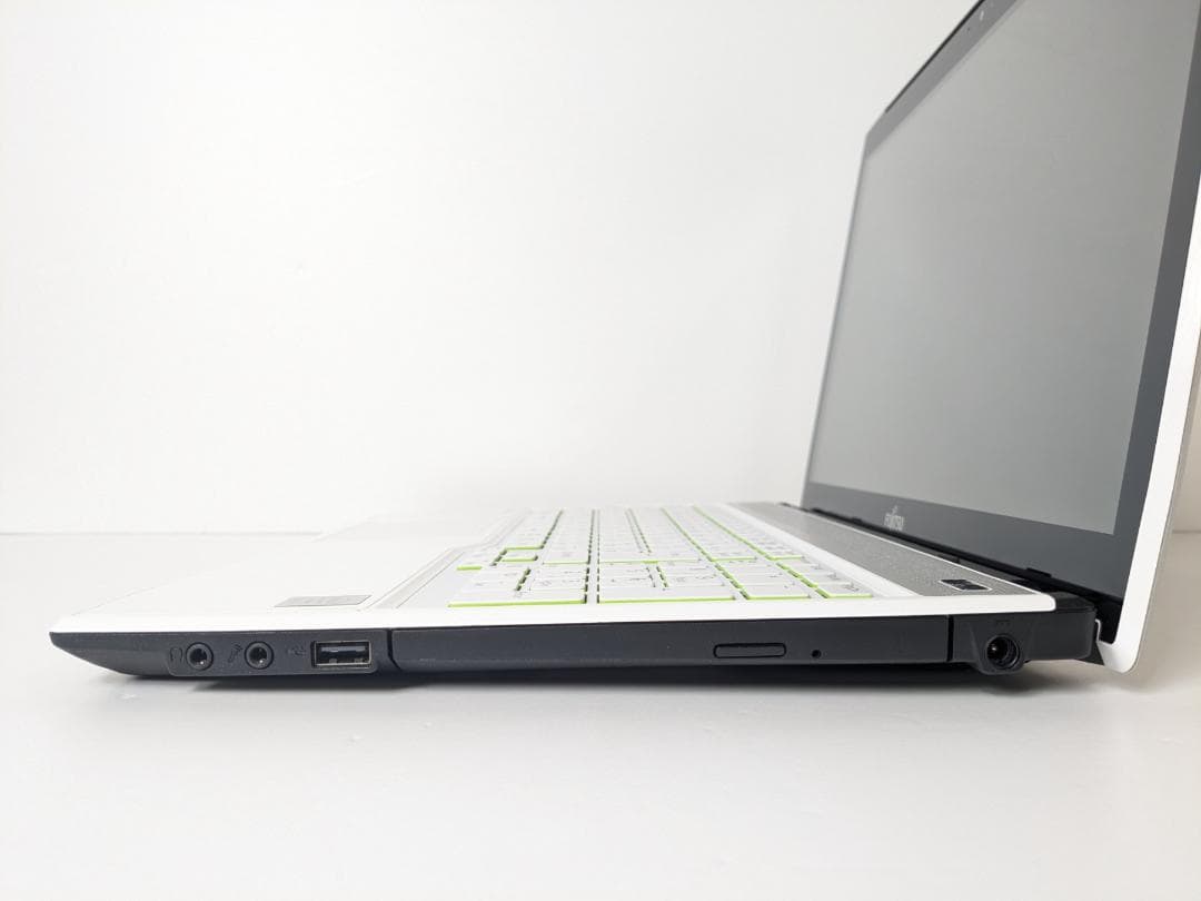 富士通 FMV Corei7 メモリ16GB HDD1TB Office2021