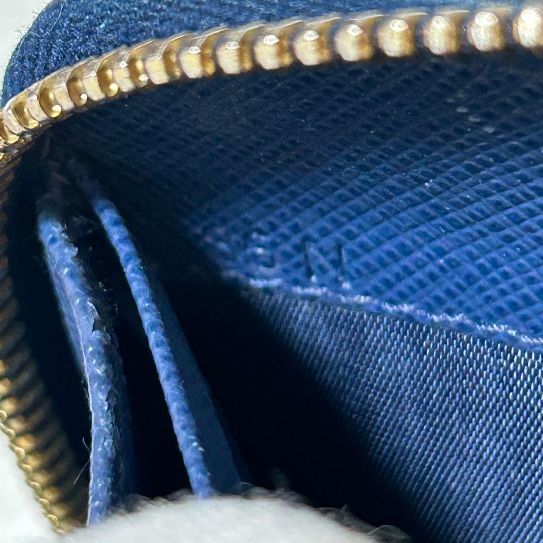 【美品✨人気/ラウンドジップ】プラダ　長財布　ブルー　レザー　証明カード付　男女