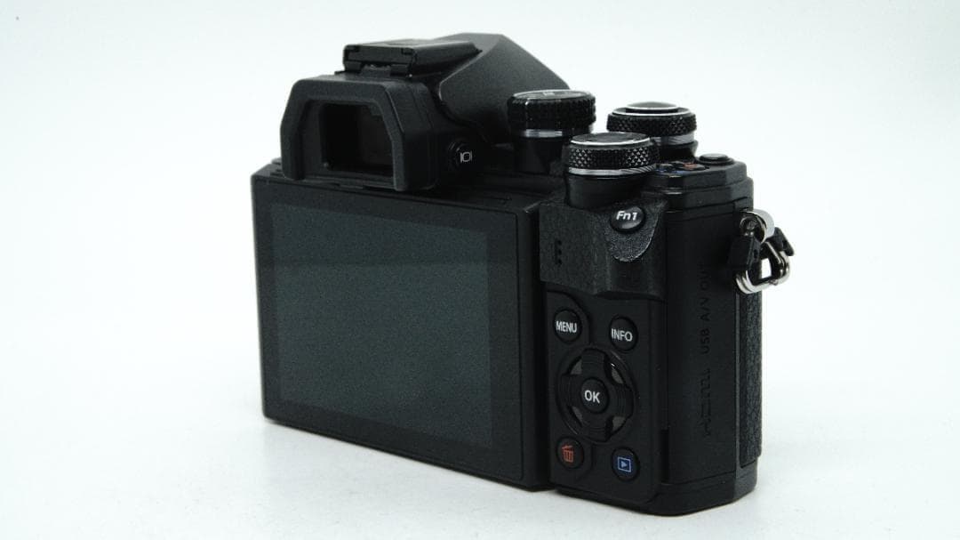 【X2046】 OLYMPUS OM-D E-M10Ⅱオリンパス