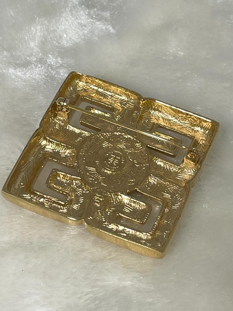 【美品】 ジバンシー パール ブローチ