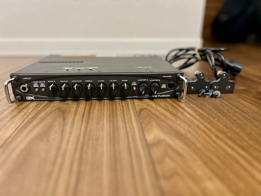 GK MB Fusion ベース用ヘッドアンプ＋ラックマウンタセット