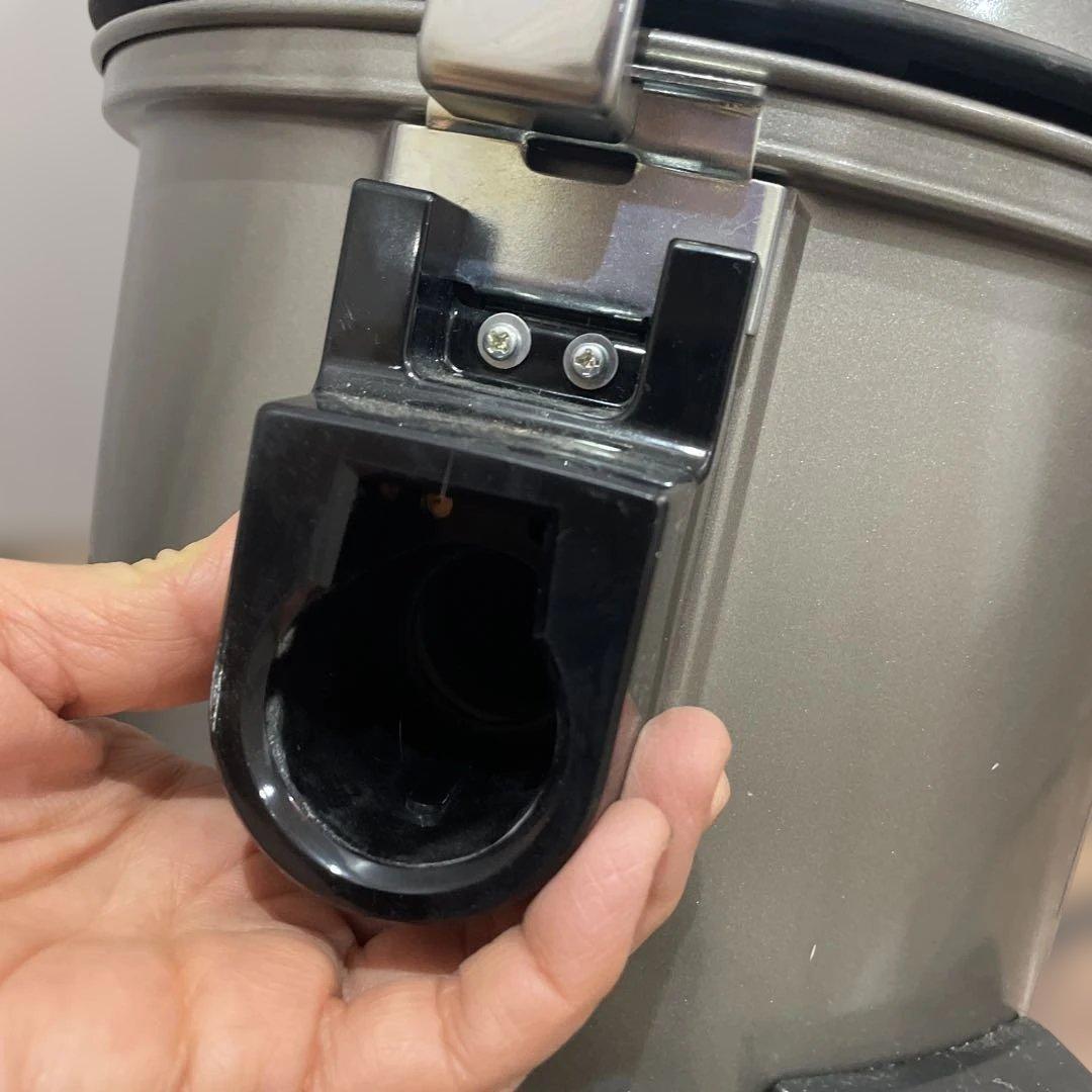 掃除機　HITACHI CV-G95K 2018年製　紙パック4つ付