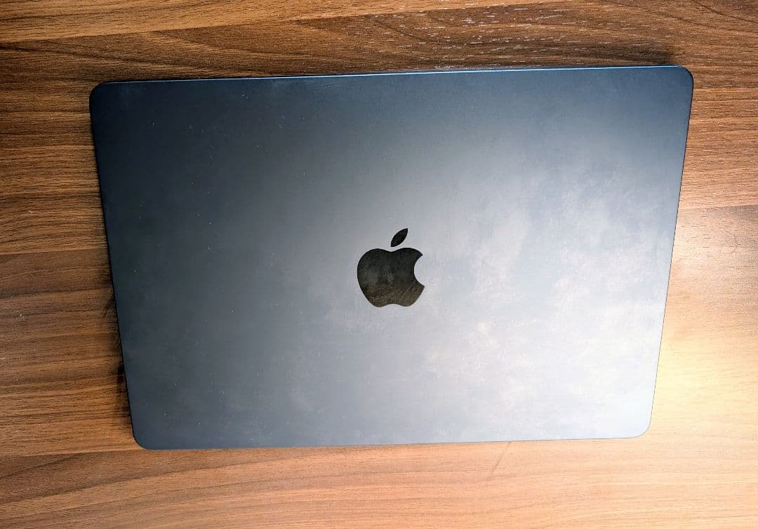 【美品】MacBook Air M2 13.6 16GB/2TB