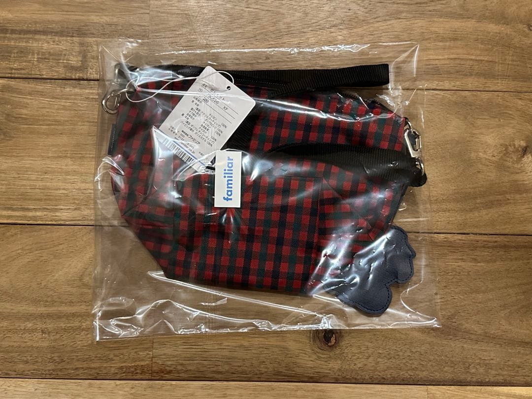 ファミリア familiar 舟形ポシェット ショルダーバッグ 赤チェック