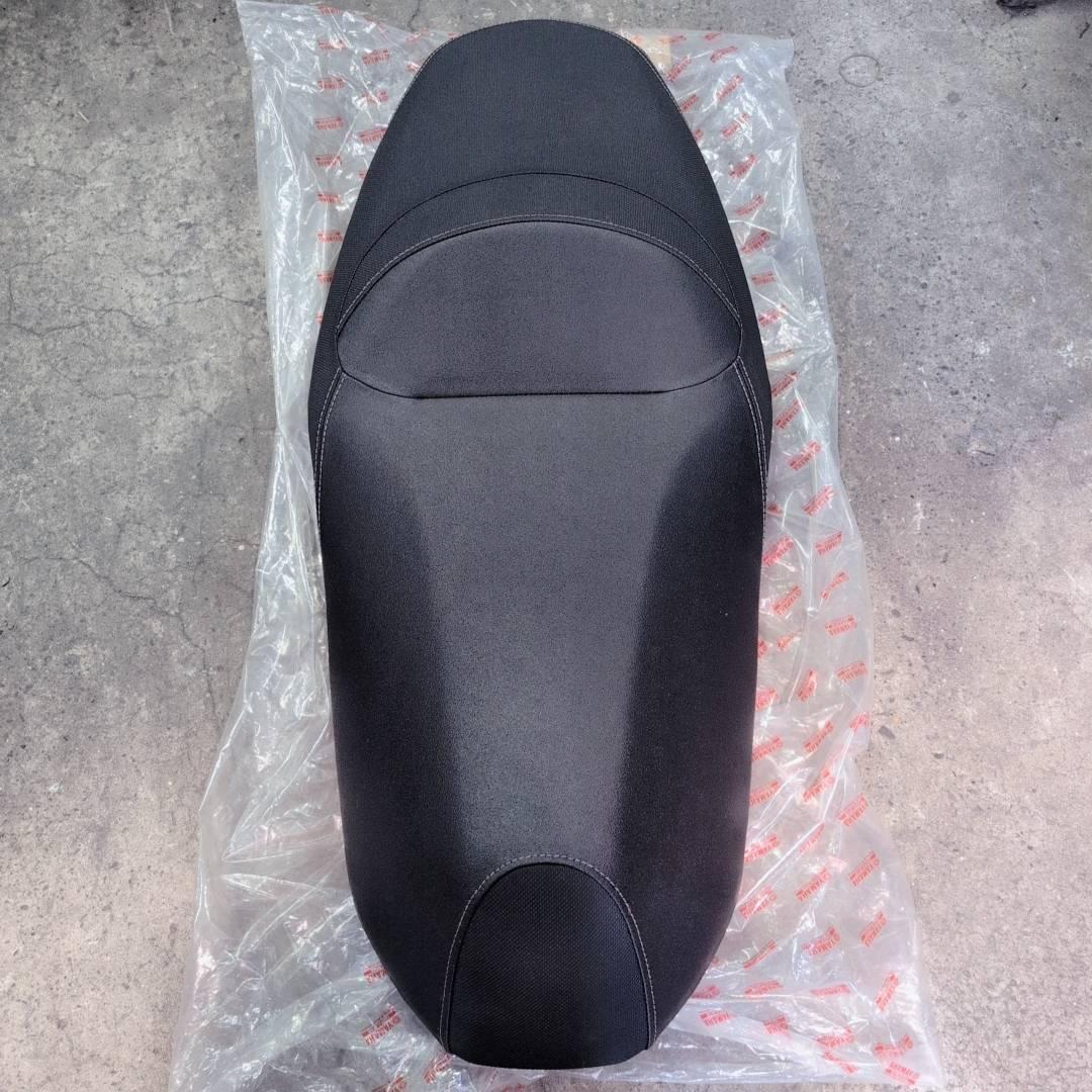 ★程度良好！トリシティ300（XMAX）用 ワイズギア純正ローダウンシート★