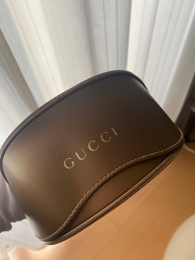 MONOTONE！GUCCI サングラスハートレディース黒ケース付き度なし