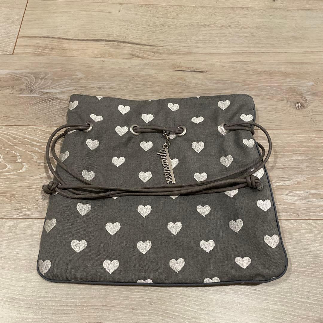 お値下げ！シャルマントサック⭐︎ハートエンブロイダリー巾着バッグ