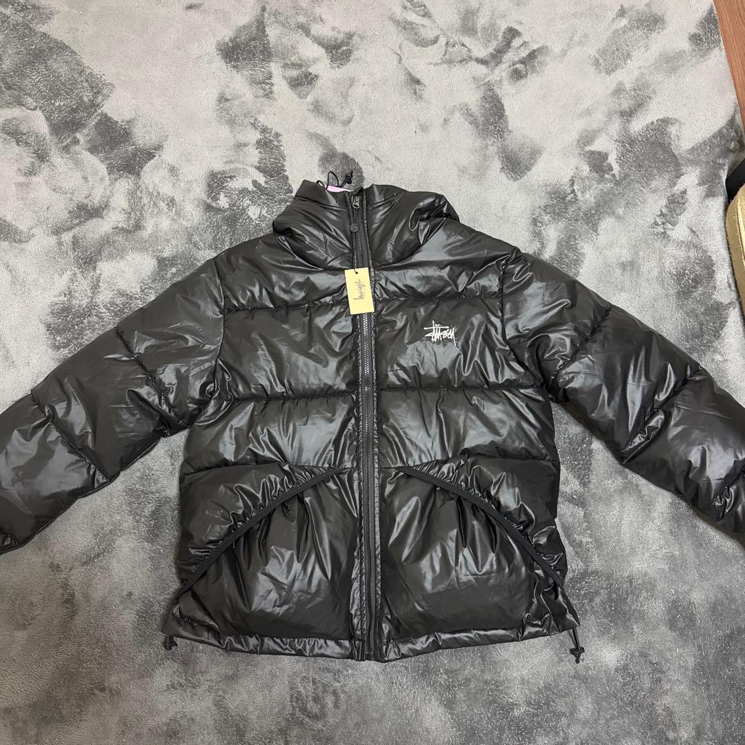 Stüssy ブラック ダウンジャケット