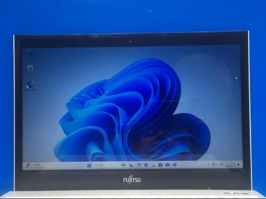 富士通　LIFEBOOK SH54/K 13.3型液晶 コンパクト