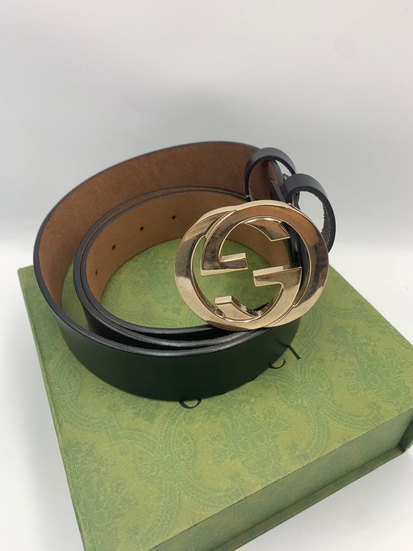 【美品】グッチ　GUCCI ダブルGロゴ ブラックレザーベルト　メンズ　P55