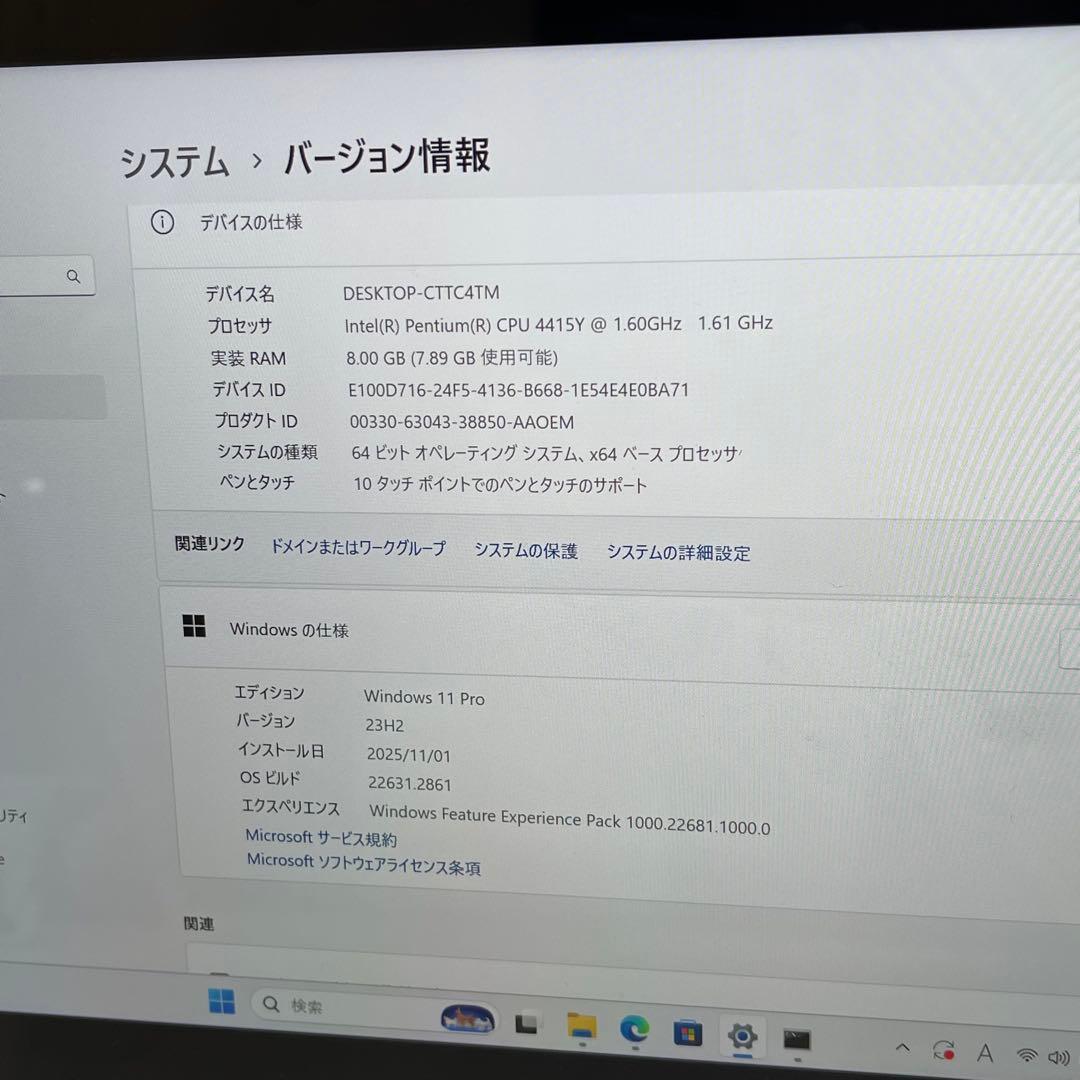 #400 Microsoft Surface Go 1824 タブレット8GB