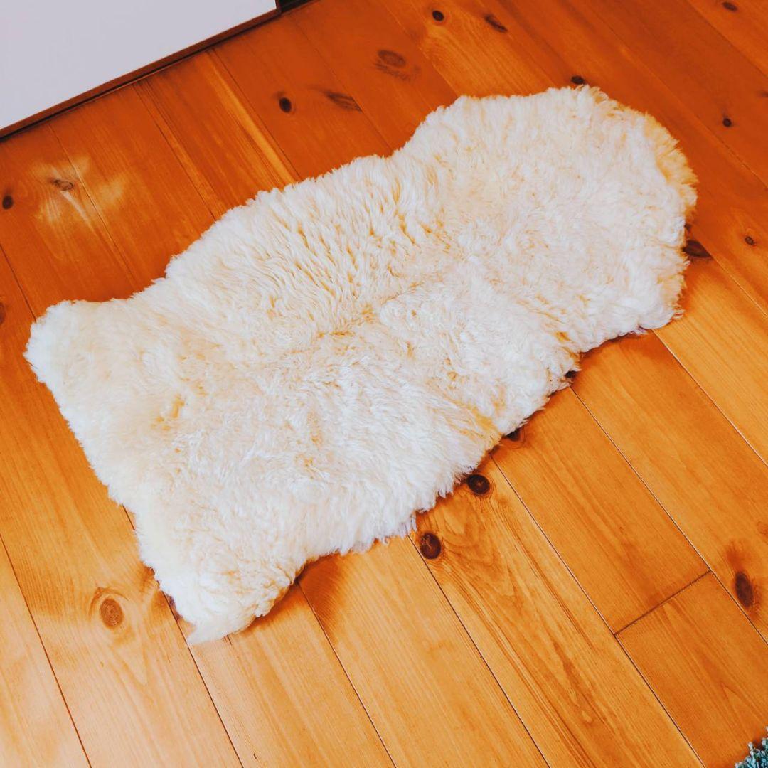 リアルムートン　天然　シープスキン　送料込み　匿名　メルカリ便