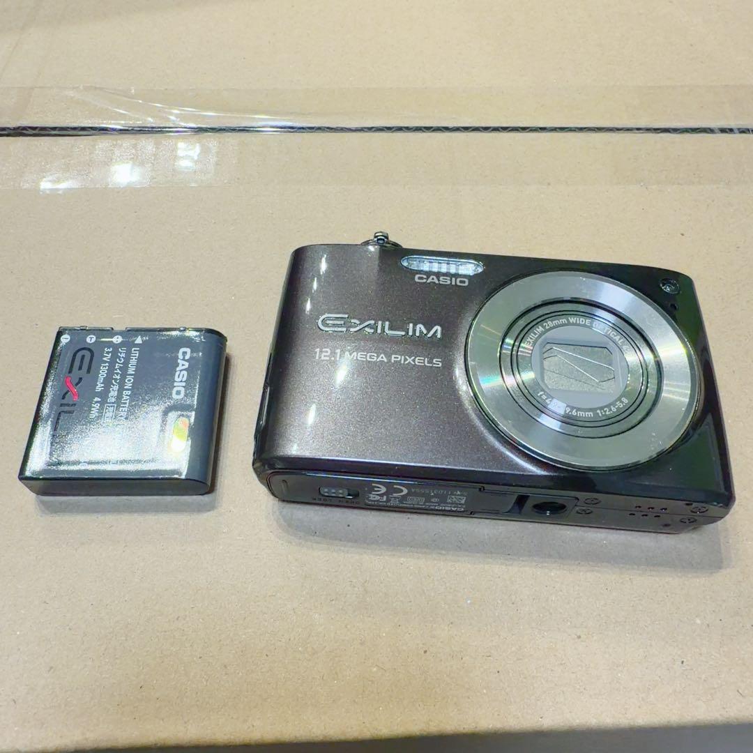 CASIO EXILIM 12.1メガピクセル コンパクトデジタルカメラ