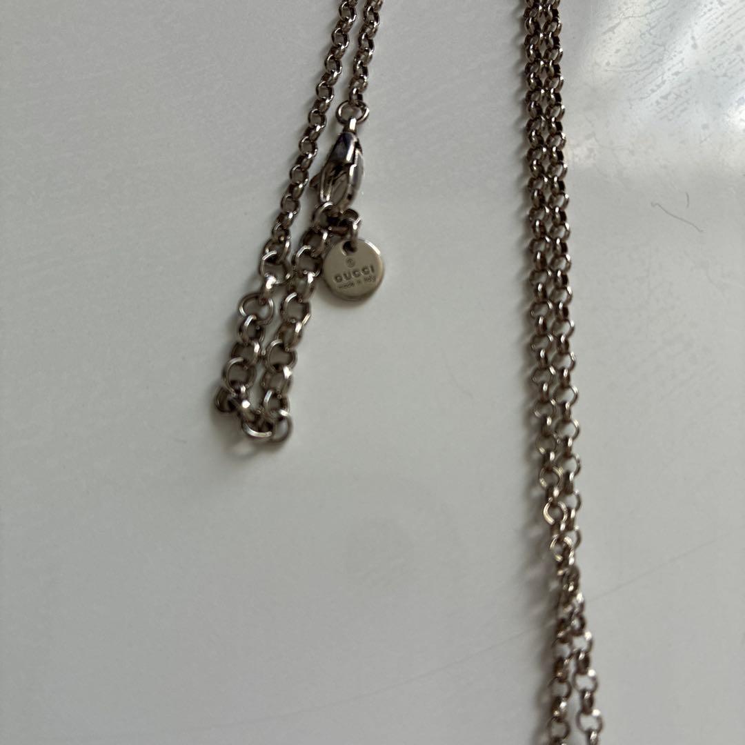 GUCCI シルバーネックレス ロゴペンダント