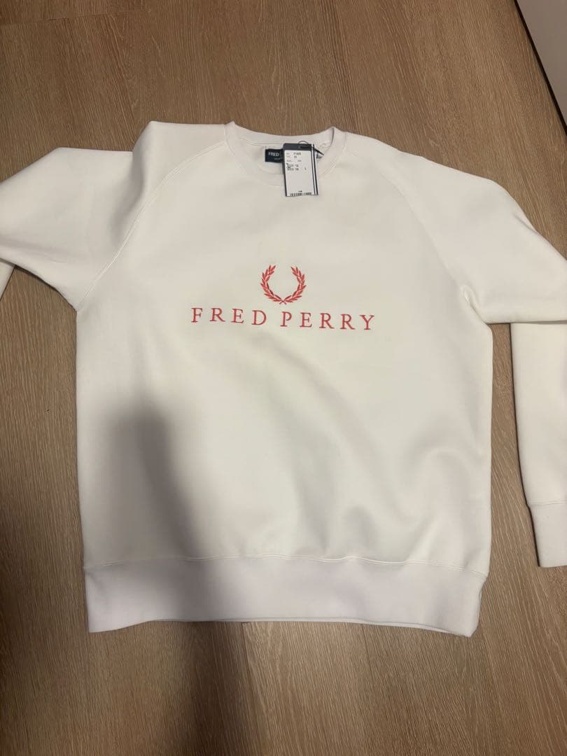 今週のみ特化 FRED PERRY ホワイト トレーナー L