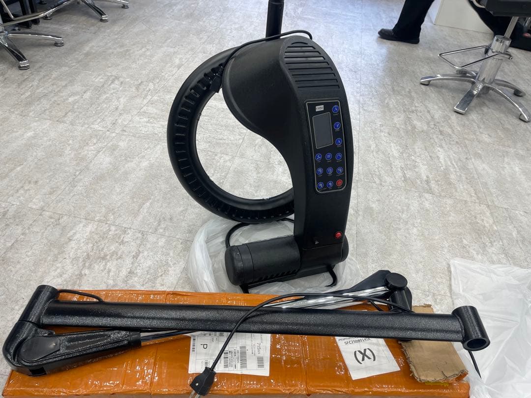 GBHIJ 1200W 美顔器 美容室　ローラーボール