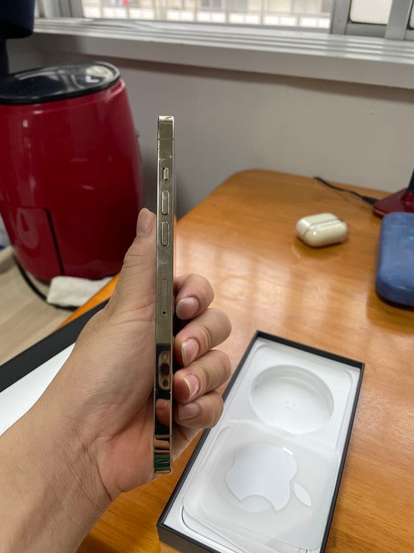 iPhone 12 pro max 128gb ゴールド