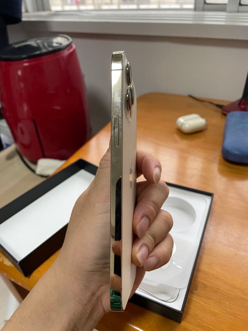 iPhone 12 pro max 128gb ゴールド